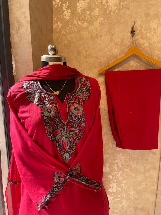 Sozni Embroidered Suit | Red